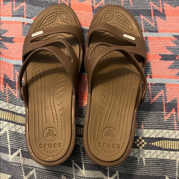 CROCS Brown Slip-On Sandals women’s size 10 - Picture 1 of 5
